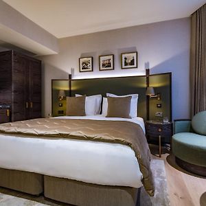 Kamer met een Queen Size Bed